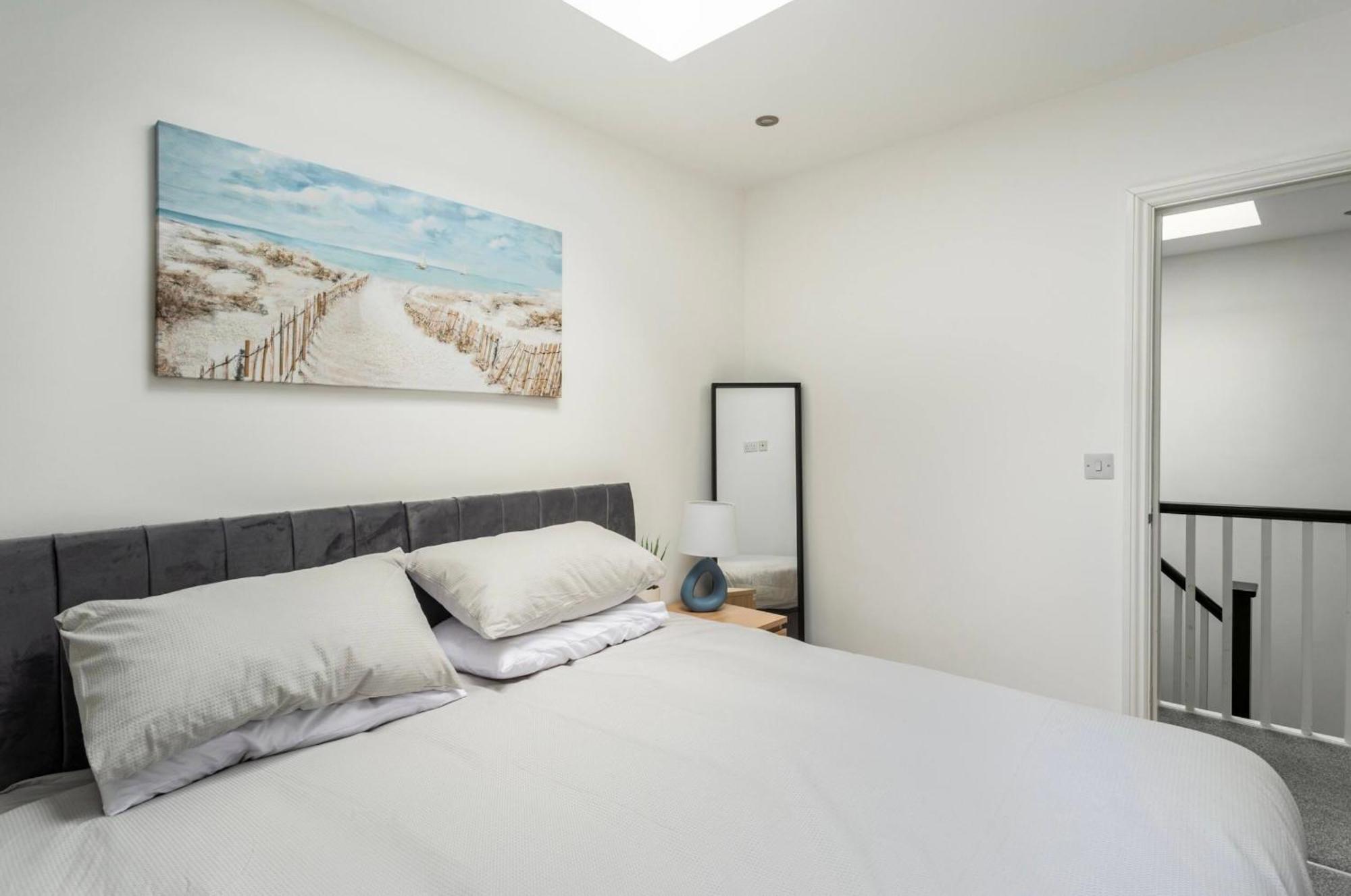 Beautiful 2 Bed Apartment Just Steps To The Beach ويموث المظهر الخارجي الصورة