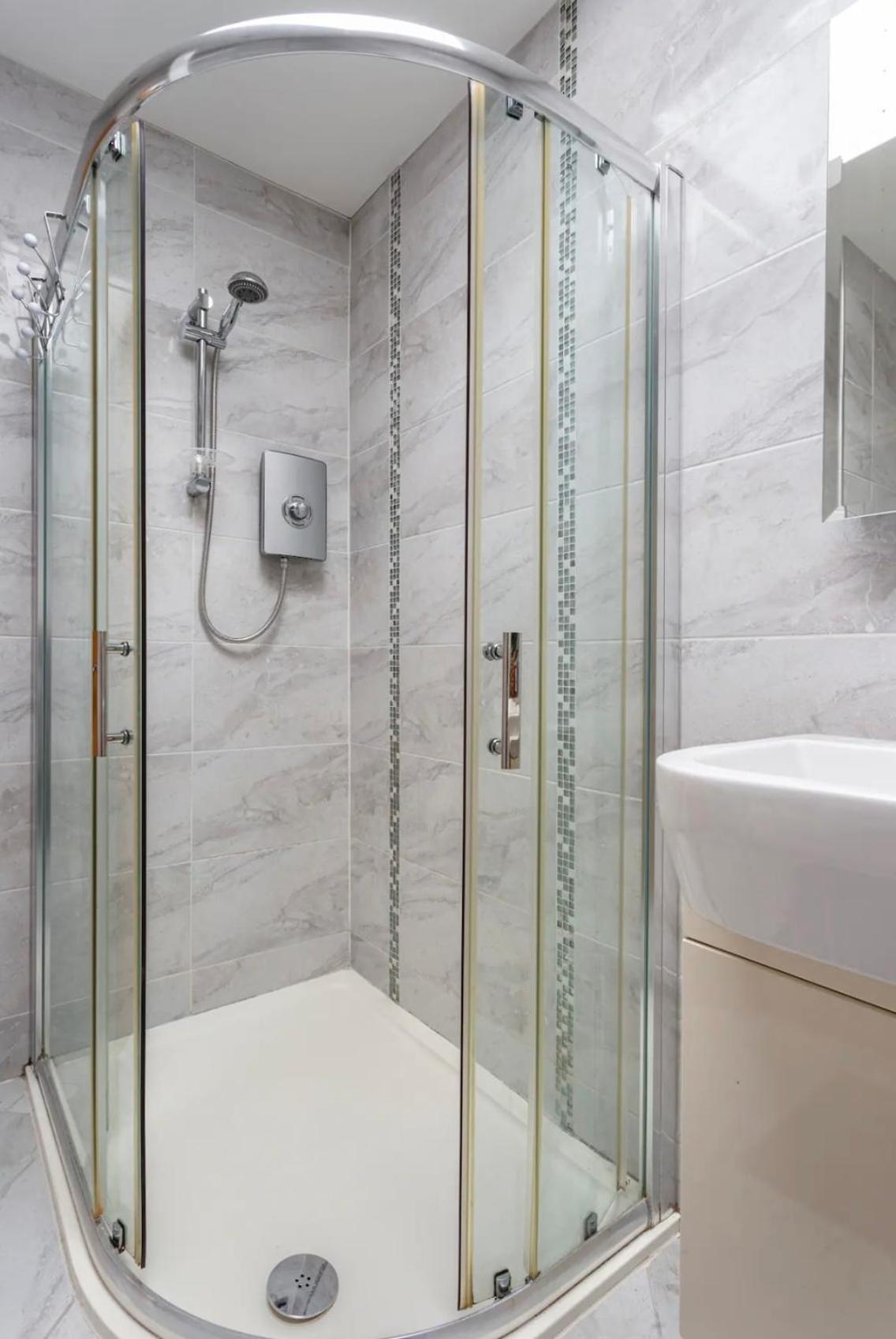 Beautiful 2 Bed Apartment Just Steps To The Beach ويموث المظهر الخارجي الصورة
